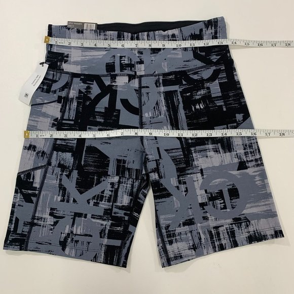 Calvin Klein Women's M Shorts Logo 7" inseam Bike Short Gray Black M - Picture 9 of 11